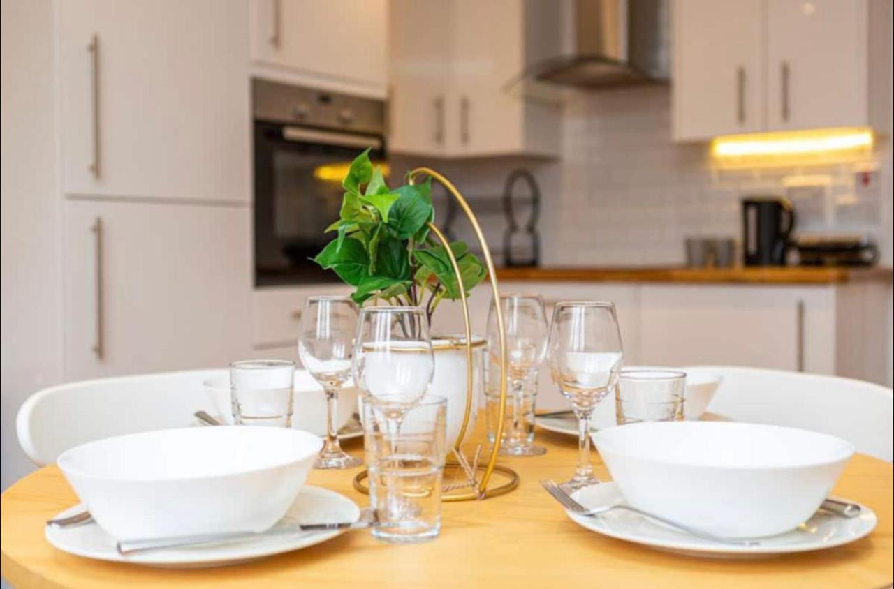 Beautiful 1Bd Apartment On The King'S Road Chelsea Лондон Экстерьер фото